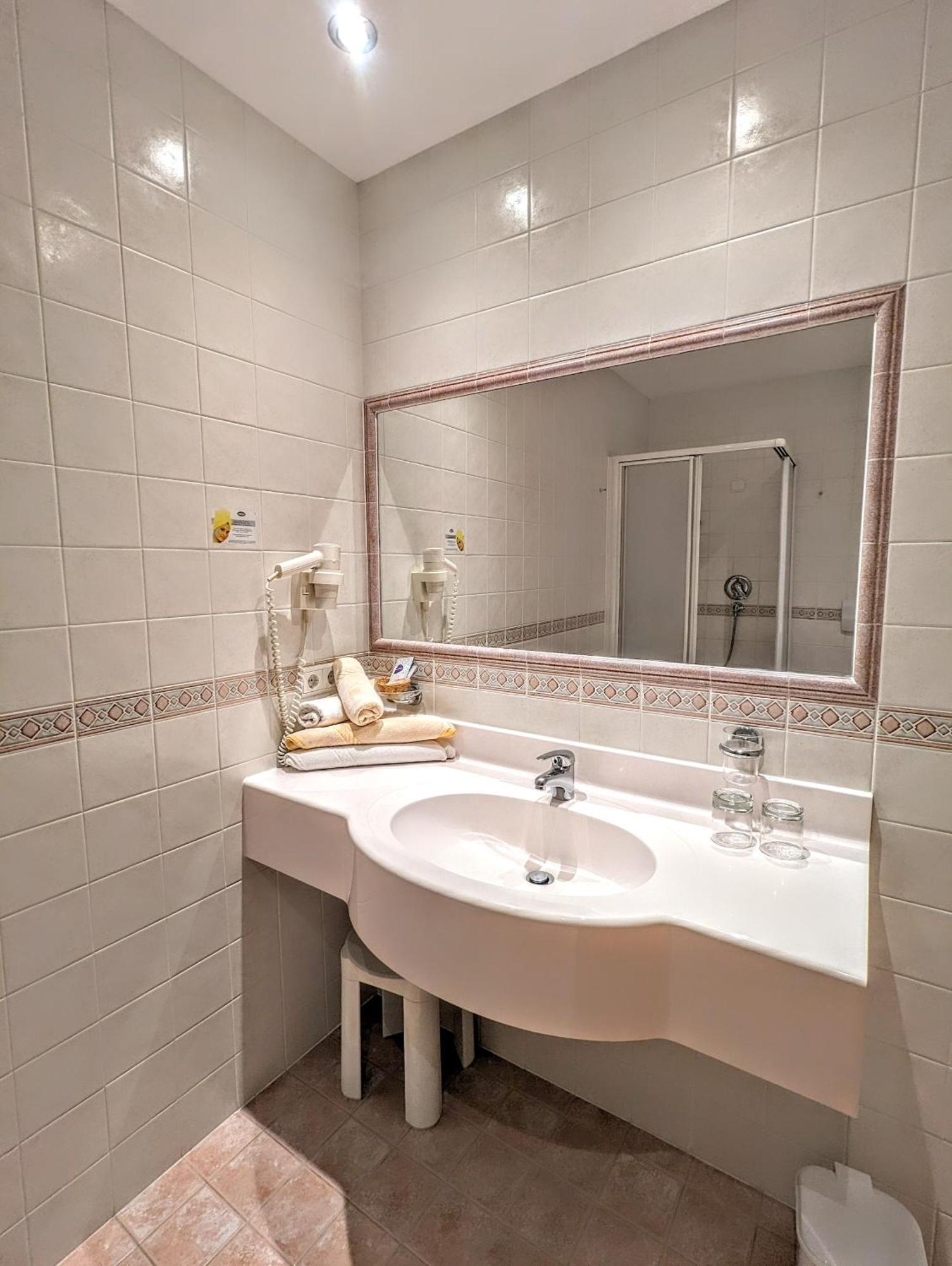 Hotel Heinz Брунико Екстериор снимка